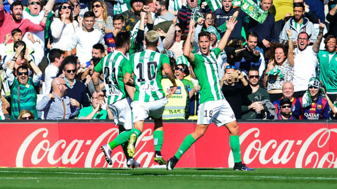 Alegra, celebrando el gol del Betis frente al Barcelona