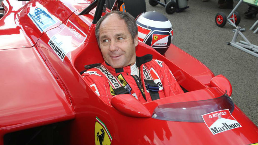 Gerhard Berger, en una exhibicin con uno de sus antiguos Ferrari.