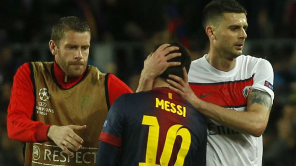 Motta saluda a Messi en un anterior cruce de Champions