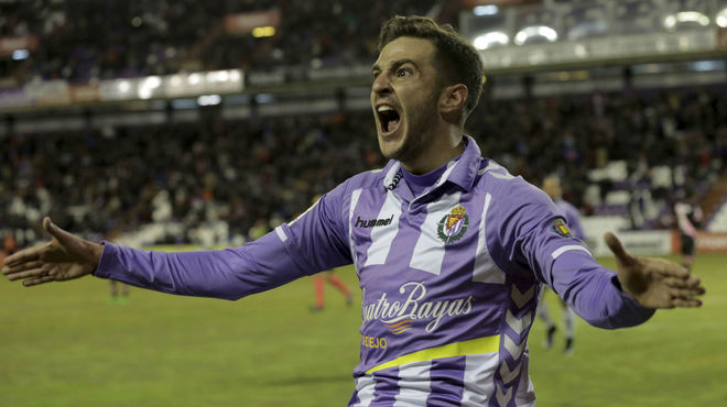 Juan Villar celebra un gol con el Valladolid durante este curso.