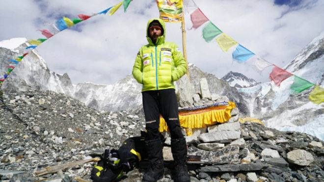 Alex Txikon en el Campo 4 del Everest.