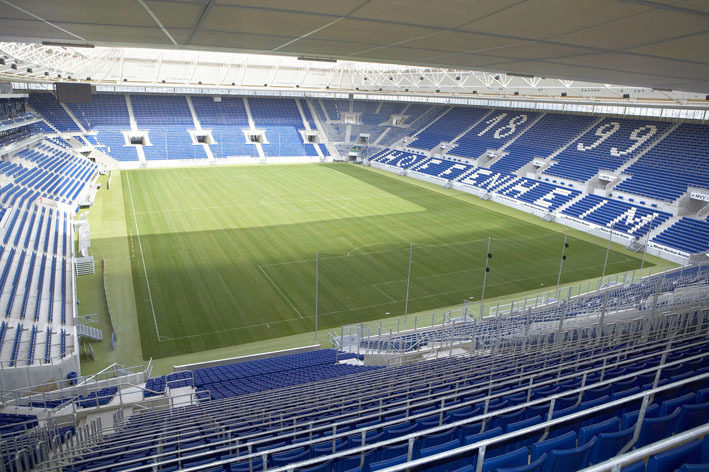 Inaugurado en 2009, el coqueto estadio del Hoffenheim puede acoger a...