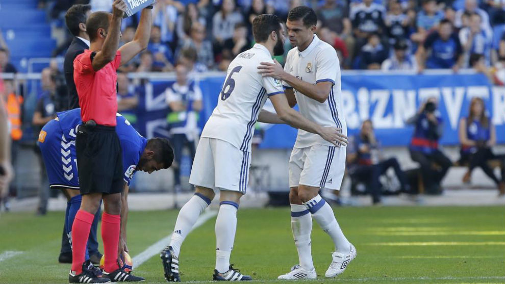 Nacho entra por Pepe en el partido ante el Alavs