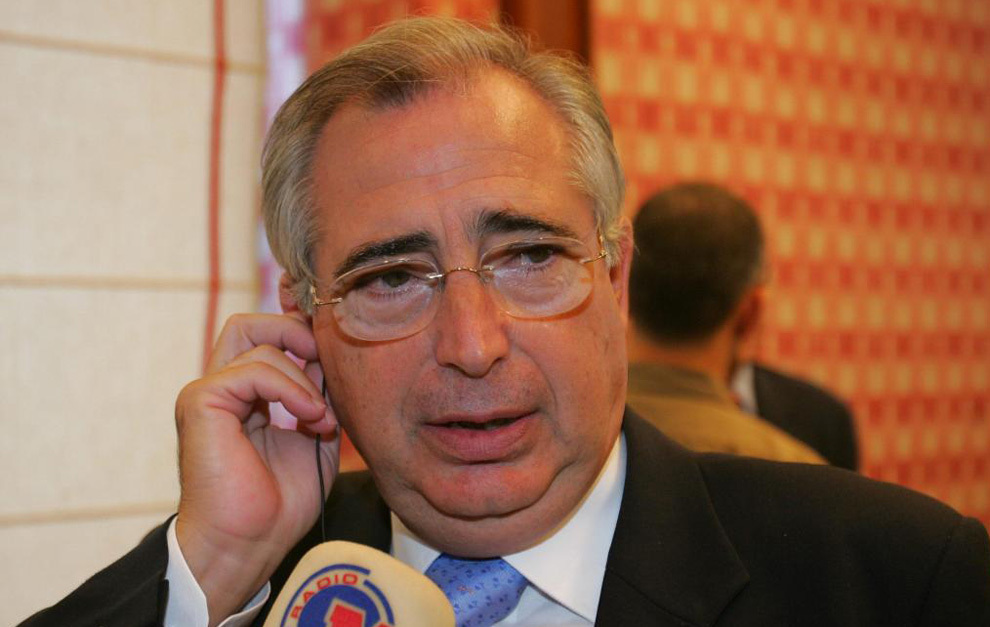 Juan Jos Imbroda, presidente de Melilla, atendiendo a Radio MARCA