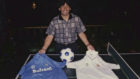 Maradona con las camisetas del Npoles y el Madrid