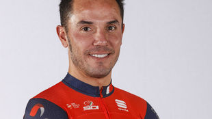 Purito Rodrguez con el maillot del Team Bahrain.