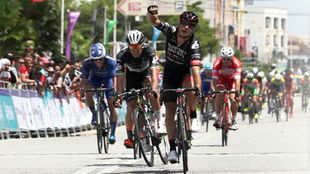 Scott Sunderland gana la primera etapa del Tour de Langkawi.