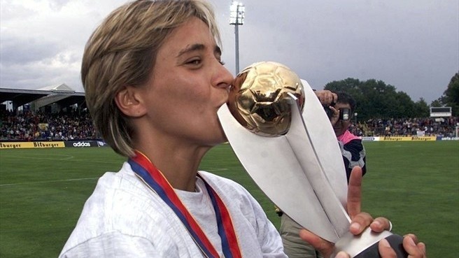 Claudia Mller tras su conquista en 2001.