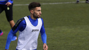 Marc Navarro en un entrenamiento del Espanyol.