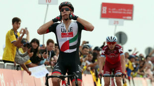 Rui Costa celebrando su triunfo en Abu Dabi.