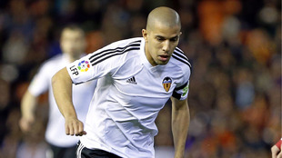 Feghouli en su etapa como jugador del Valencia