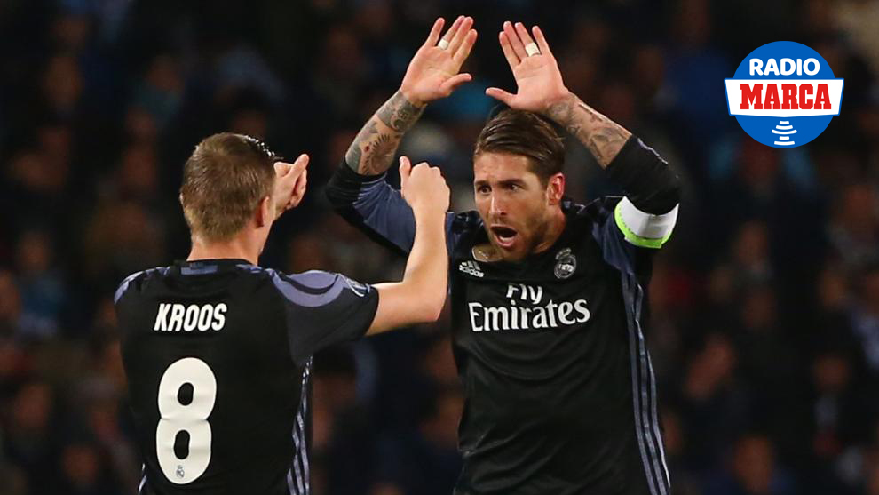 Ramos y Kroos celebran un gol del Real Madrid