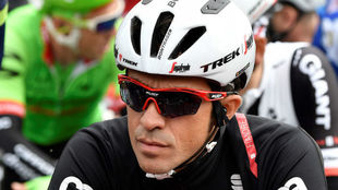 Contador, antes de la salida de la quinta etapa.