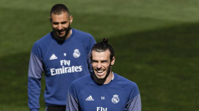 Bale y Benzema, en el entrenamiento.