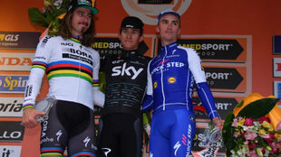 El podio final de la Miln-San Remo 2017 con Kwiato, Sagan y...