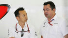 Yusuke Hasegawa (Honda) y Eric Boullier (McLaren), en una charla