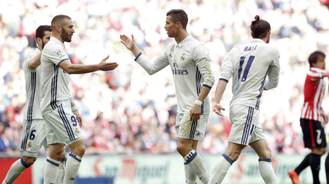Benzema, Ronaldo y Bale, tras marcar el francs en San Mams.