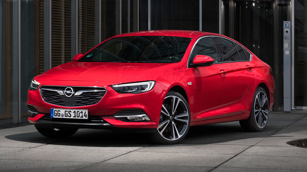 Al volante del Opel Insignia Grand Sport: an hay vida para las berlinas