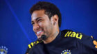 El jugador brasileo, en rueda de prensa con Brasil