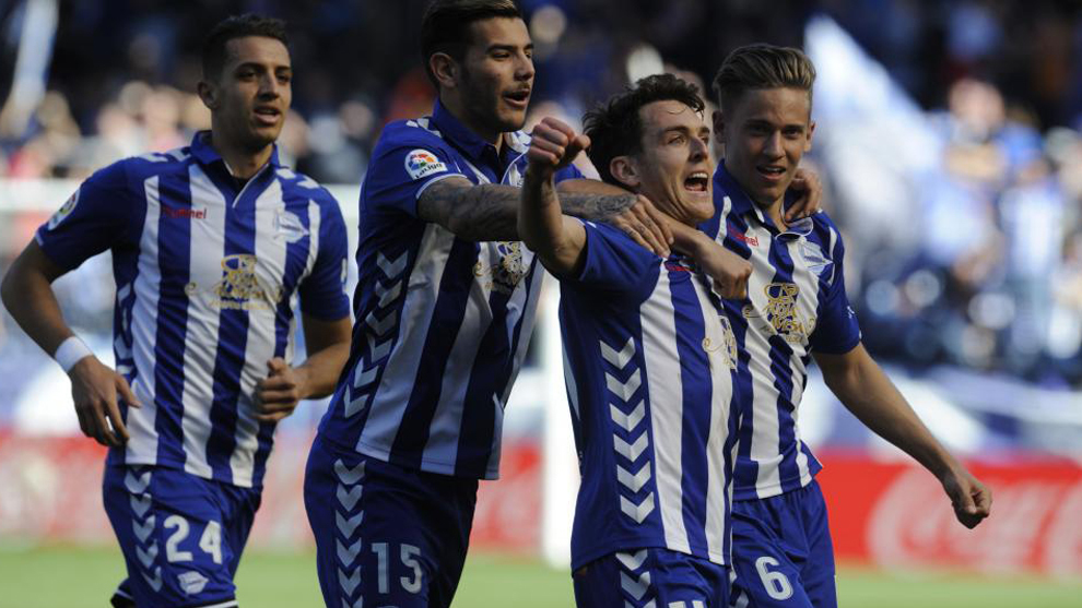Feddal, Theo, Llorente e Ibai, celebran el gol de ste ltimo.