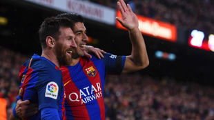 Messi y Surez celebran un gol en el encuentro contra el Sevilla de...