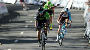 Alejandro Valverde celebrando en meta su triunfo en la etapa reina.