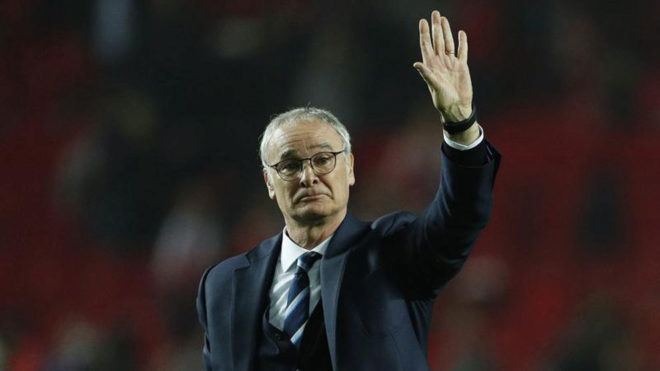 Ranieri, en su ltimo partido con el Leicester.