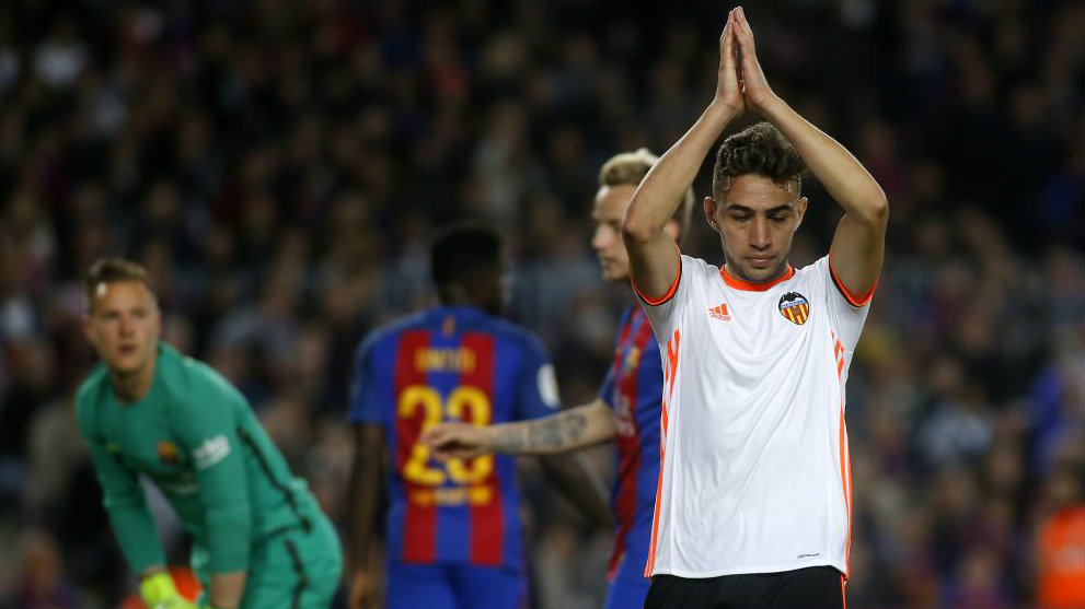 Munir pide perdn al Camp Nou tras marcar esta temporada.