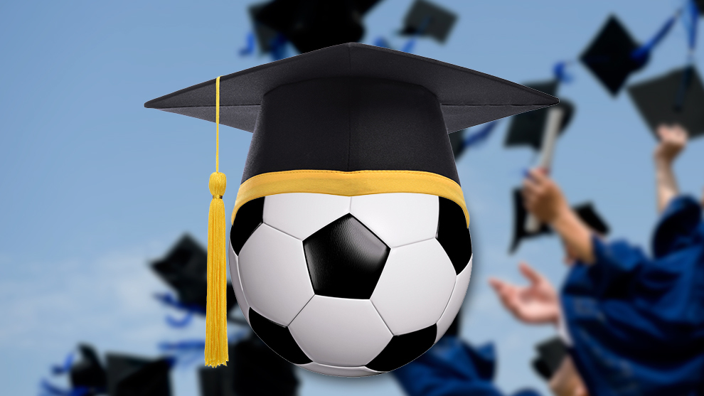 8 futbolistas que se sacaron un diploma universitario