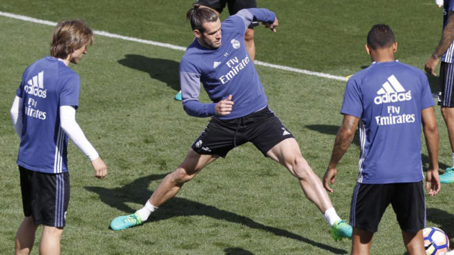 Bale, en el entrenamiento previo al Barcelona.