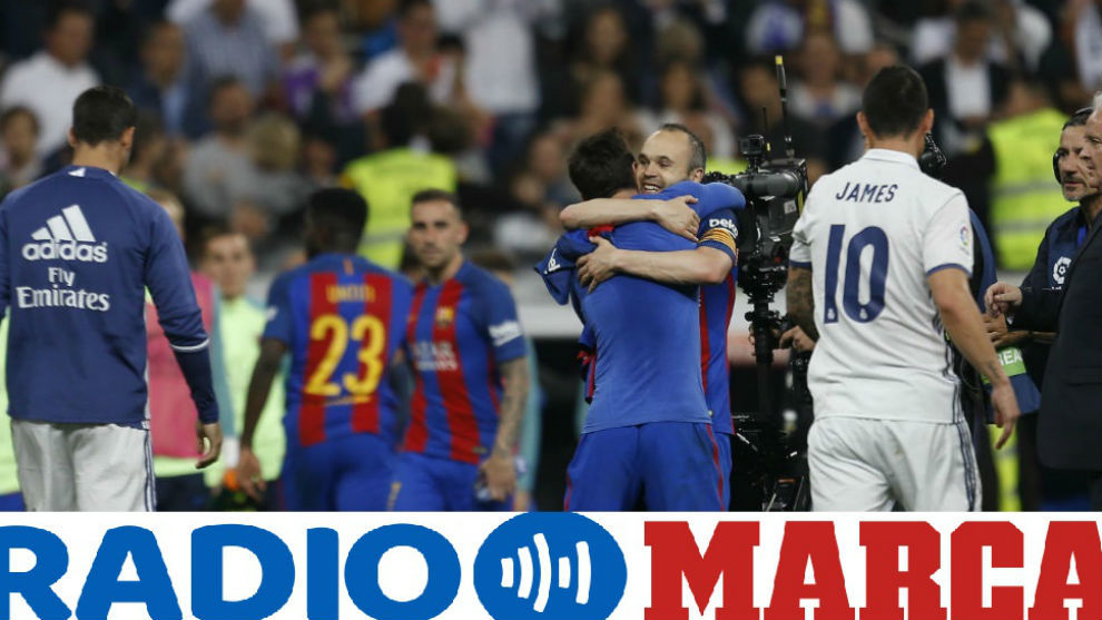Leo Messi celebra el gol de la victoria en el estadio Santiago...