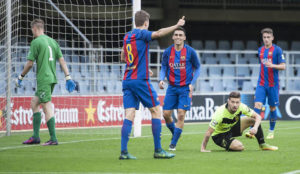 El filial del Barcelona celebrando un gol