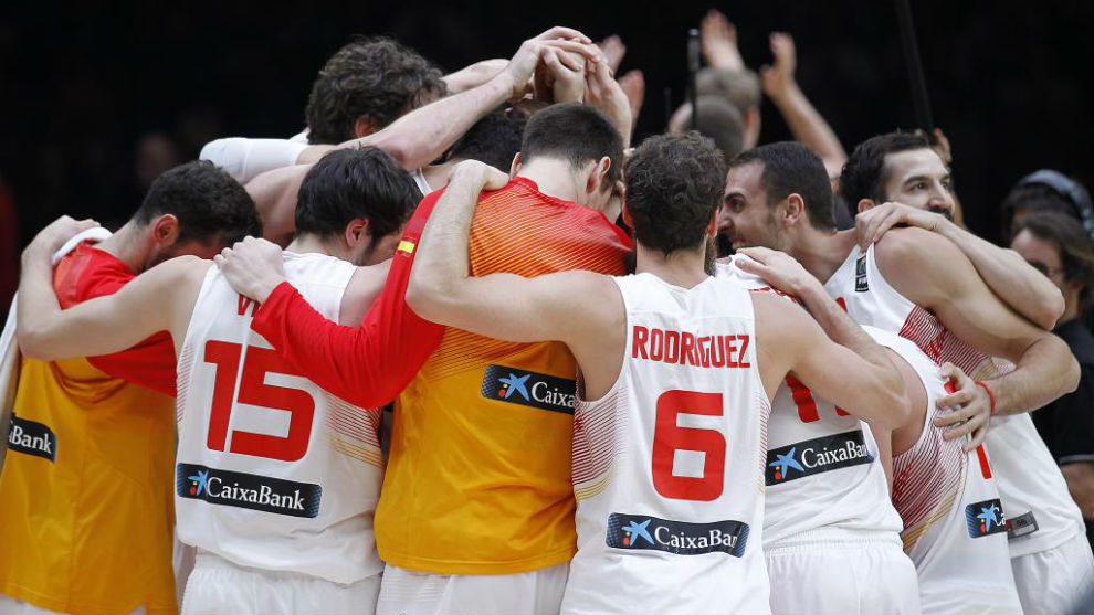 Espaa celebra su triunfo en el Eurobasket de 2015 en Francia