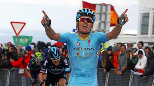 Luis Len Snchez celebrando una victoria de etapa en la Volta al...