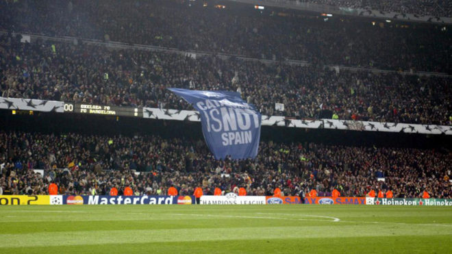 Pancarta independentista en el Camp Nou.