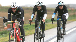 Alberto Contador, este invierno en un entrenamiento con corredores de...