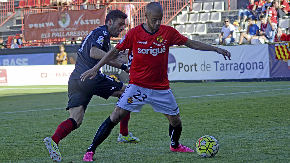 Sergio Tejera durante un partido con el Nstic