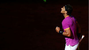 Rafael Nadal celebra una victoria en la Caja Mgica.
