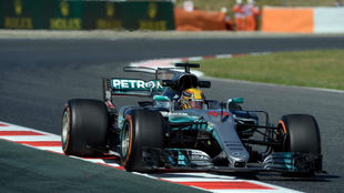 Lewis Hamilton, durante los primeros entrenamientos libres