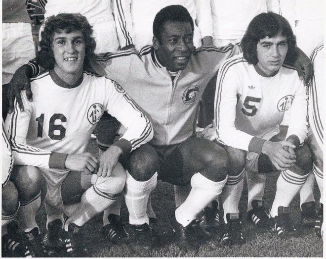Santiago Formoso durante su etapa en el Cosmos con Pel y Beckenbauer...