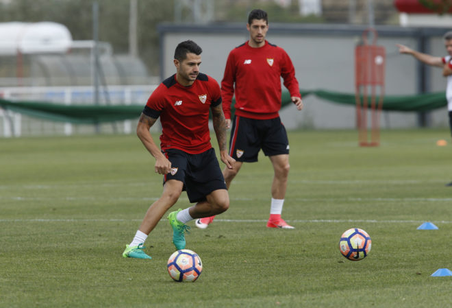 Vitolo, en un entrenamiento reciente del Sevilla.