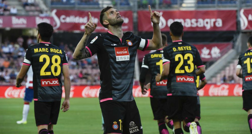 Leo Baptistao celebra el 0-1 en Los Crmenes.