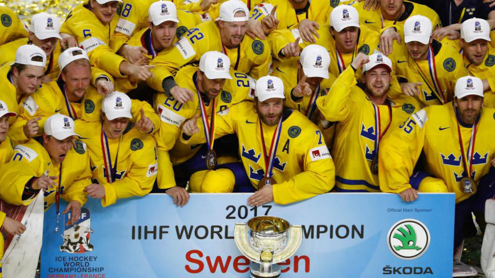Los jugadores de Suecia celebran su dcimo ttulo mundial.