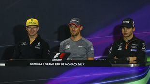 Hulkenber, Button y Ocon en la rueda de prensa de la FIA