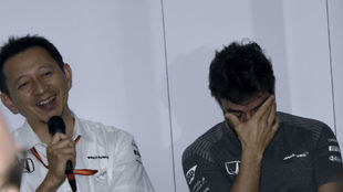 Hasegawa y Alonso, en una rueda de prensa de esta temporada.