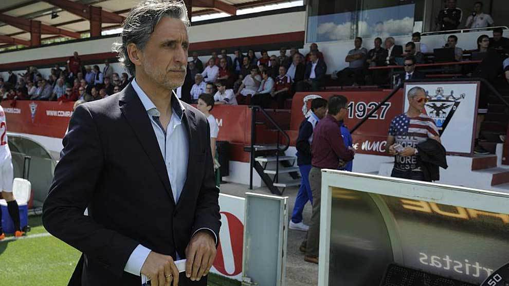 Pablo Alfaro, durante un reciente partido del Mirands en Anduva
