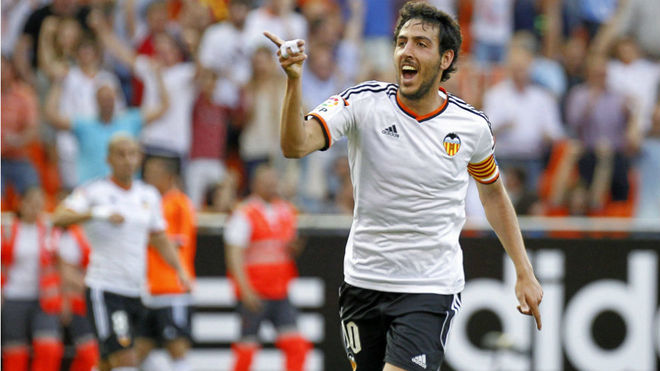 Dani Parejo celebra un gol en Valencia.