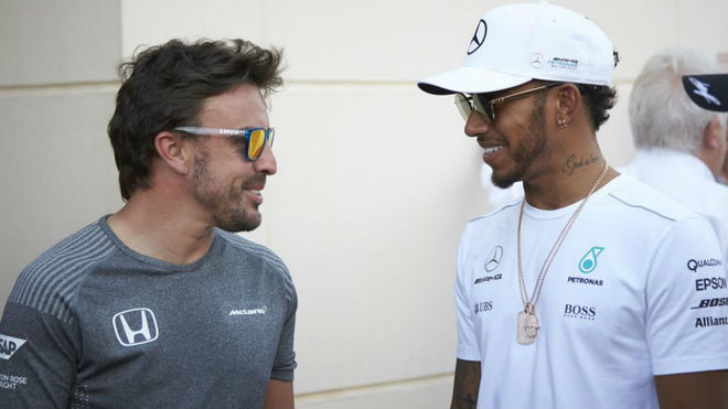 Alonso y Hamilton, en el pasado Gran Premio de Bahrin.
