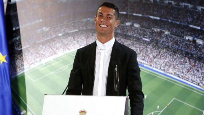 Cristiano Ronaldo, durante su ltima renovacin con el Madrid.