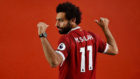 Salah posa con la camiseta del Liverpool.
